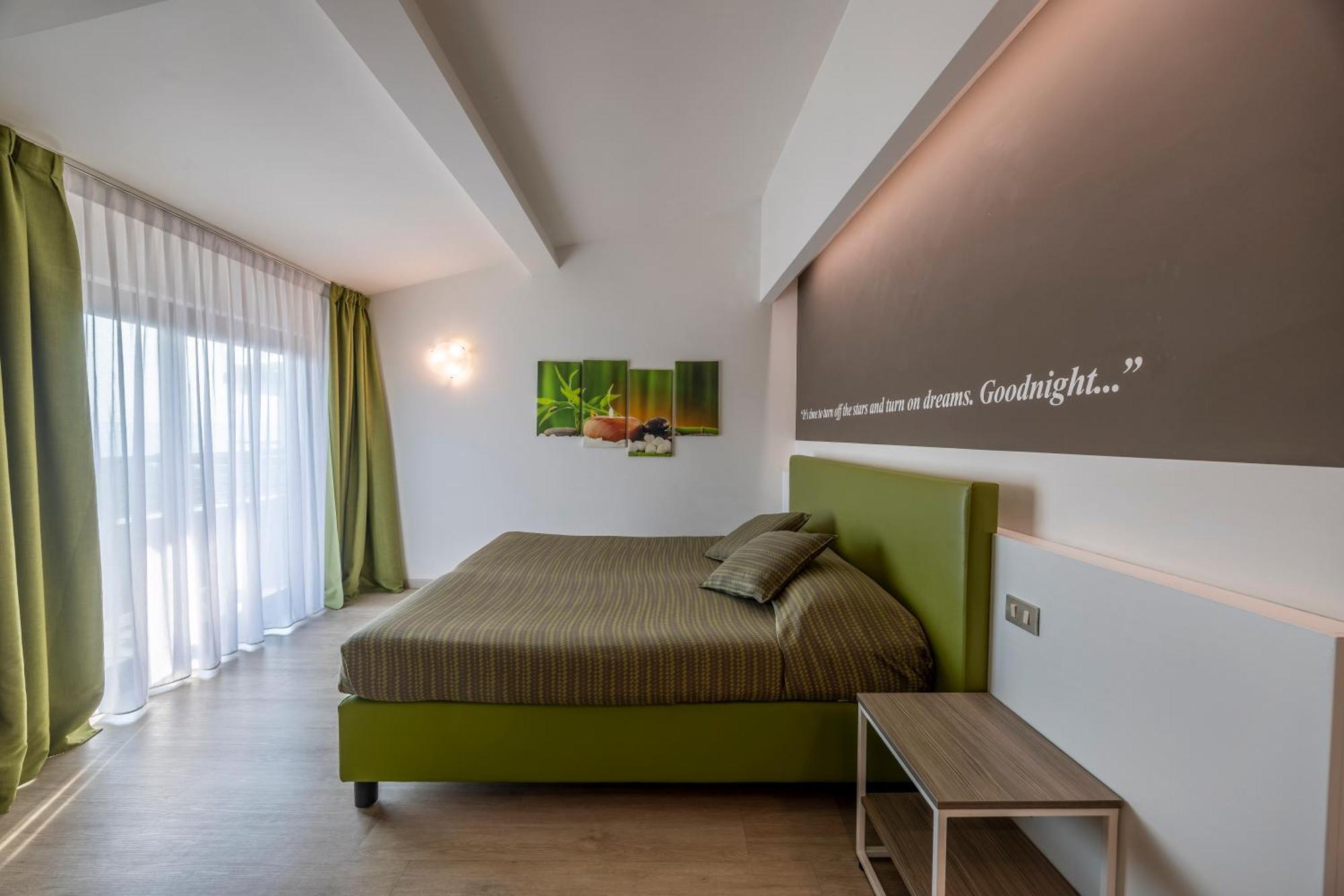 Hotel Ideal Sirmione Esterno foto