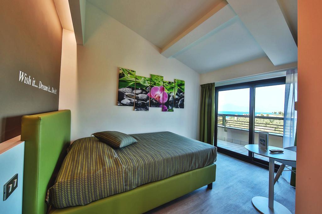 Hotel Ideal Sirmione Esterno foto